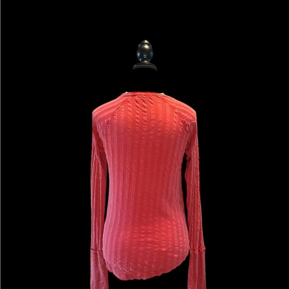 Free People- We The Free Wild Hearts Red Henley. - Picture 4 of 7